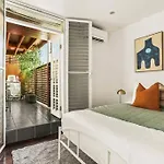 Rare 3Bd Terrace - Mins Walk To Cbd