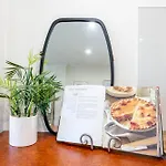 Light Resort Style Haven In Darling Harbour