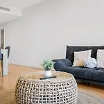Urban Lifestyle Retreat In Mq