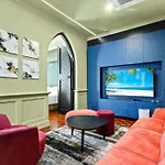 A Luxury Space With Playstation In Darling Harbour