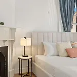 Family Friendly 2Br Apartment W/Seaview Balcony