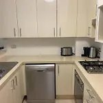 Ultra Convenient St Leonards Apartment Her09008