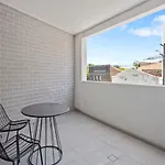 Inner West 1Br & Balcony - Mins To Cbd