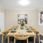 Bexley 5Br Near Train & Shpping With Pool 12Ppl First Floor