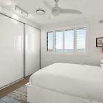 Pristine 2-Bed With Expansive Beach Views