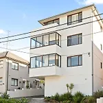 Pristine 2-Bed With Expansive Beach Views