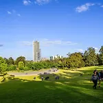 Central 2-Bed With Parking & Stunning Views
