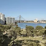 Superb 3-Bed Victorian Terrace By Darling Harbour