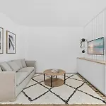 Bondi Perfection: Chic Interiors & Rooftop Pool