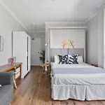 Stylish City Studio In Trendy Redfern