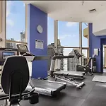 Central Sydney Apartment With Pool, Sauna And Gym!