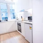 Modern Studio In Prime Spot