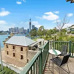 Balmain Wharf L 2 Bedroom Apartment