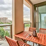 Stylish 2 Bedroom Apartment Darling Square