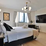 Vintage Charm 3Br Abode - Views, Parking, Gym, Pool