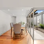 Stylish 3Br House With Parking & Icc&Darling Harbour-8 Mins Walk