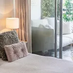 Luxury City Apartment