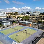 Scenic Skyline View2Br Apt Close To Olympicpark