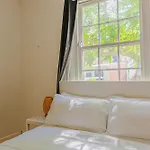 Delightful 2 Bedroom House Pyrmont 2 E-Bikes Included