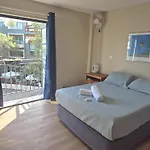 Boardrider Backpackers And Budget Motel