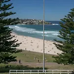 Bondi Beachfront Penthouse Apartment