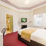 Mclaren Hotel - North Sydney