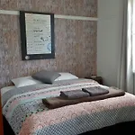 Balmain Bed And Breakfast