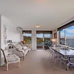 Elegant Waterfront Apartment In Mosman Bay Rag10