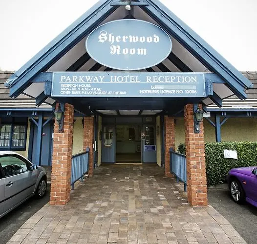 Parkway Hotel