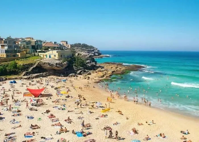 Tamarama Beachfront Apartment On Bondi To Bronte Walk