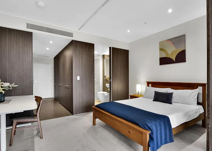 Central Apartment P1027