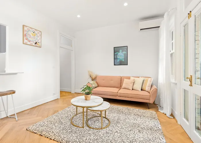 Family Friendly 2Br Apartment W/Seaview Balcony