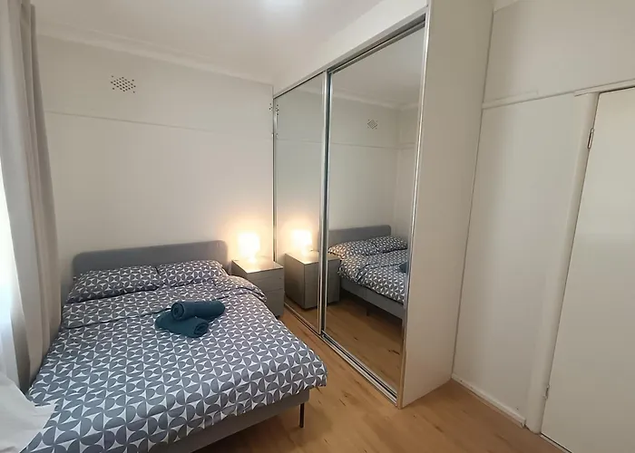Comfortable Queen Room In Quiet House - E3
