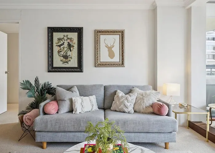 Luxury City Apartment