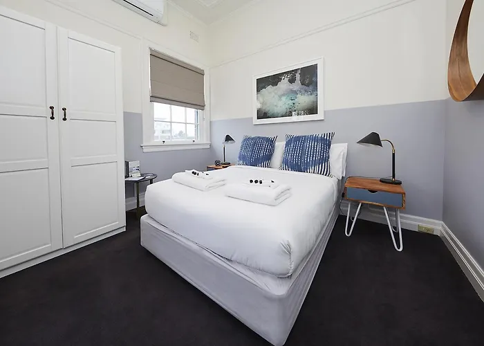 Bridgeview Hotel Willoughby