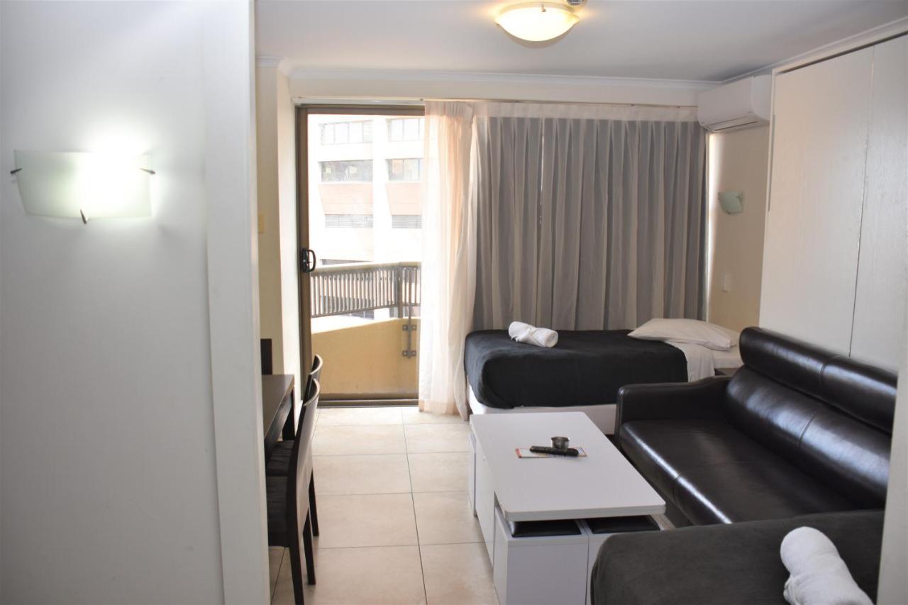 - Hyde Park Plaza 38 College St *