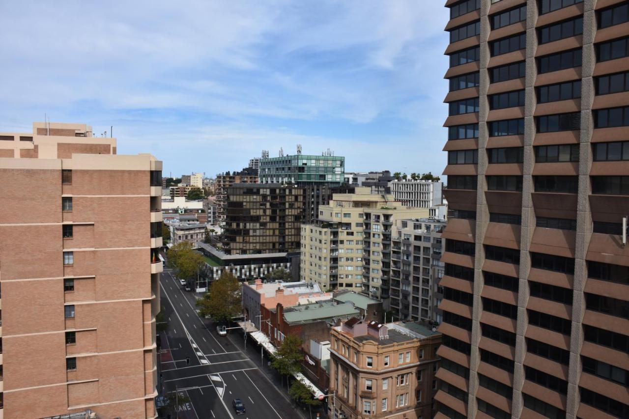 - Hyde Park Plaza 38 College St Sydney