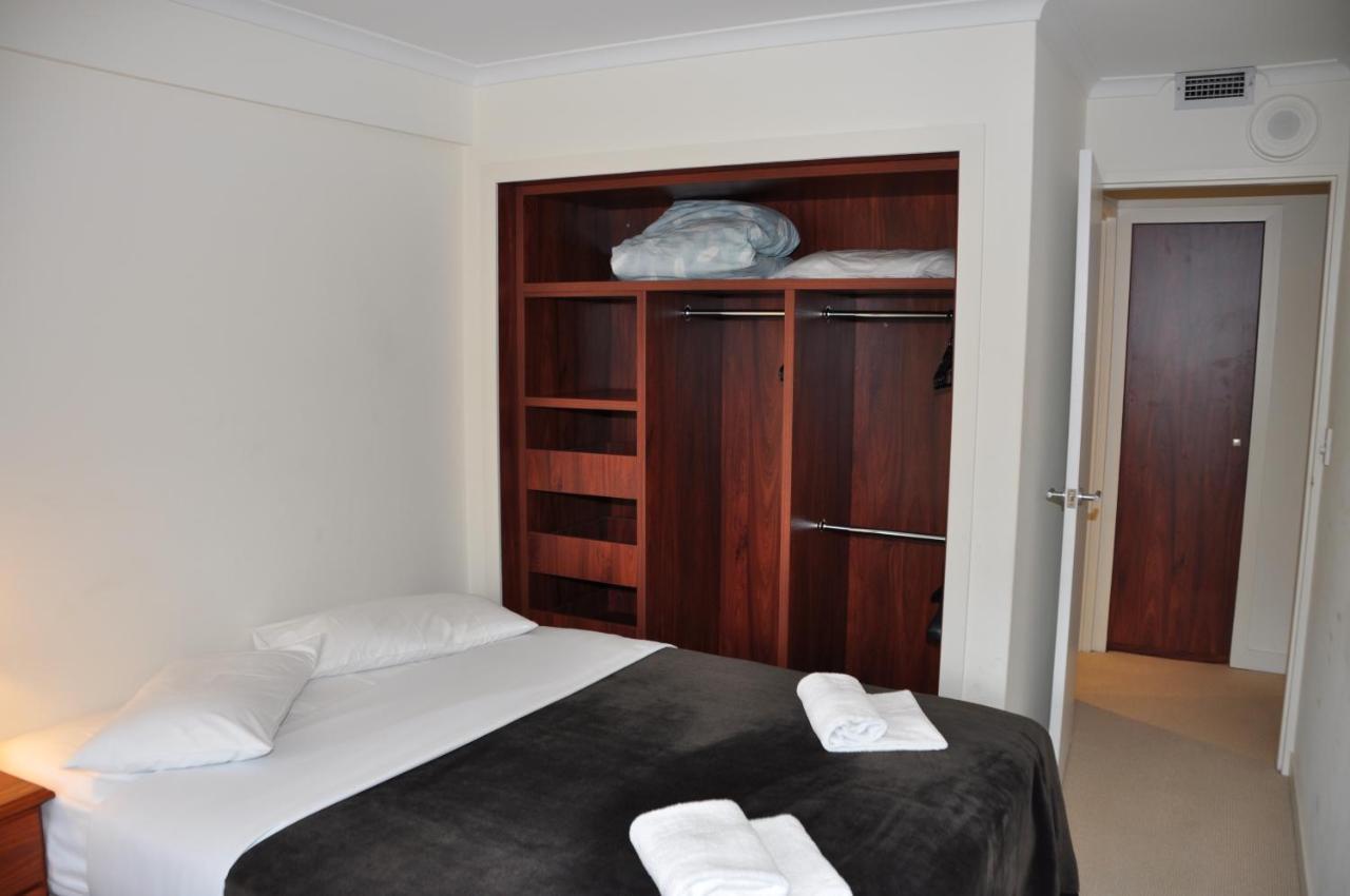 Apartment - Hyde Park Plaza 38 College St Sydney