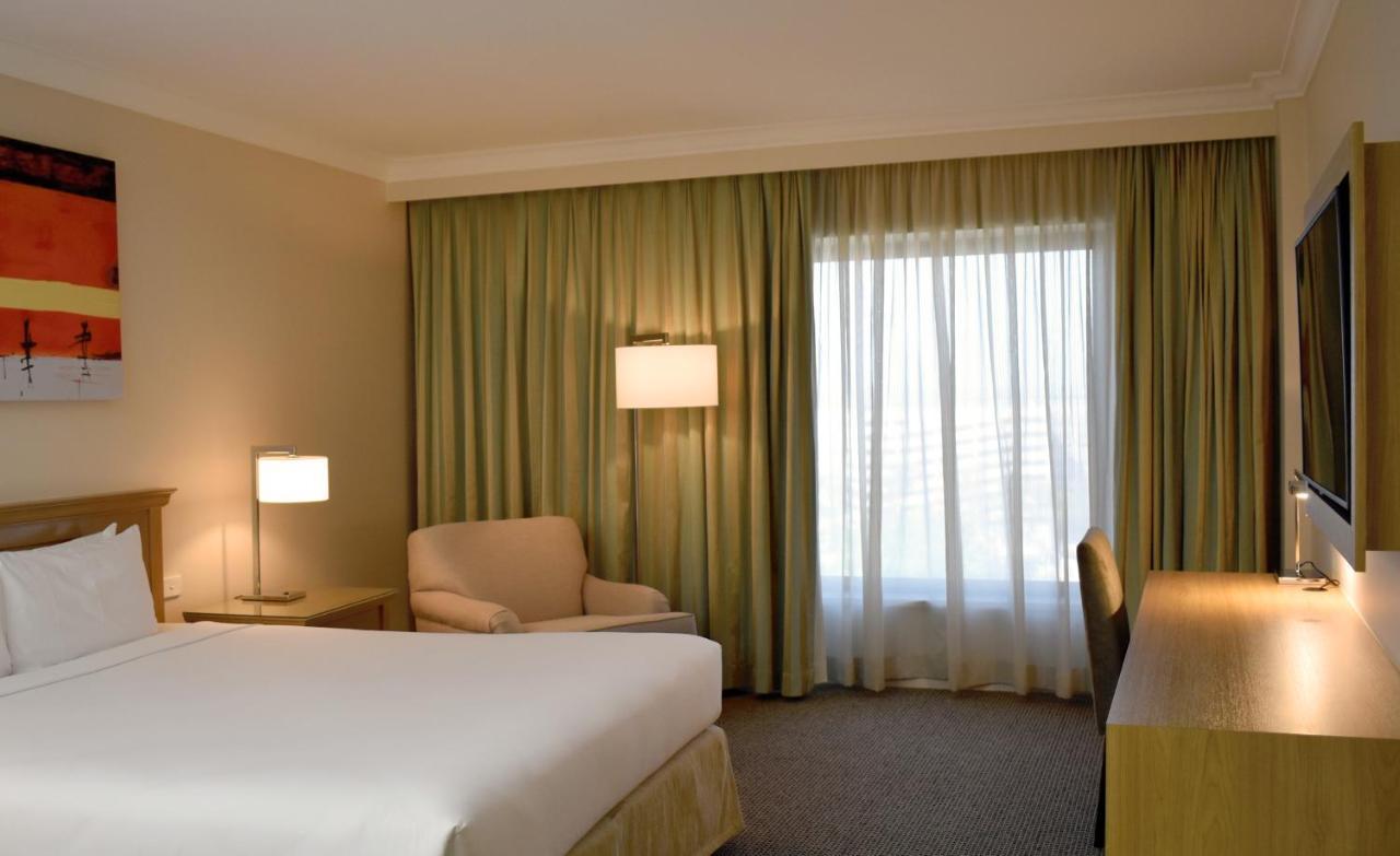 Hotel Stamford Plaza Airport & Conference Centre 5*