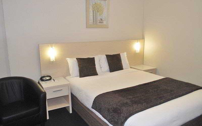 Ashfield Philip Motel 3*