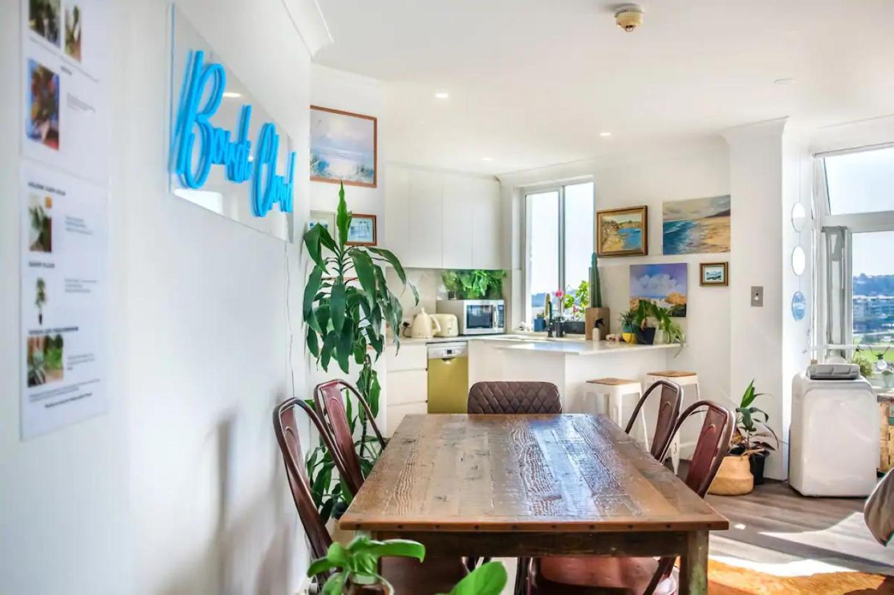 Omg View Penthouse By Dreams * Sydney