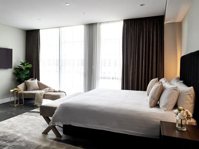 Hotel Crowne Plaza Burwood By Ihg 4*