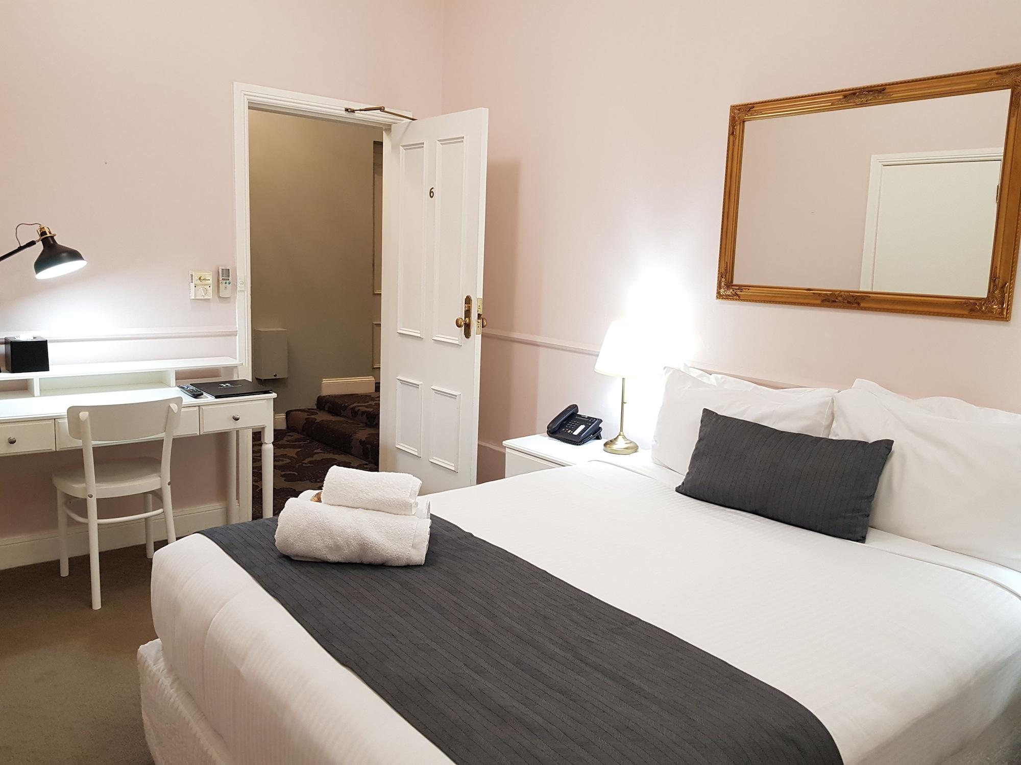 The Hughenden Boutique 4* Sydney