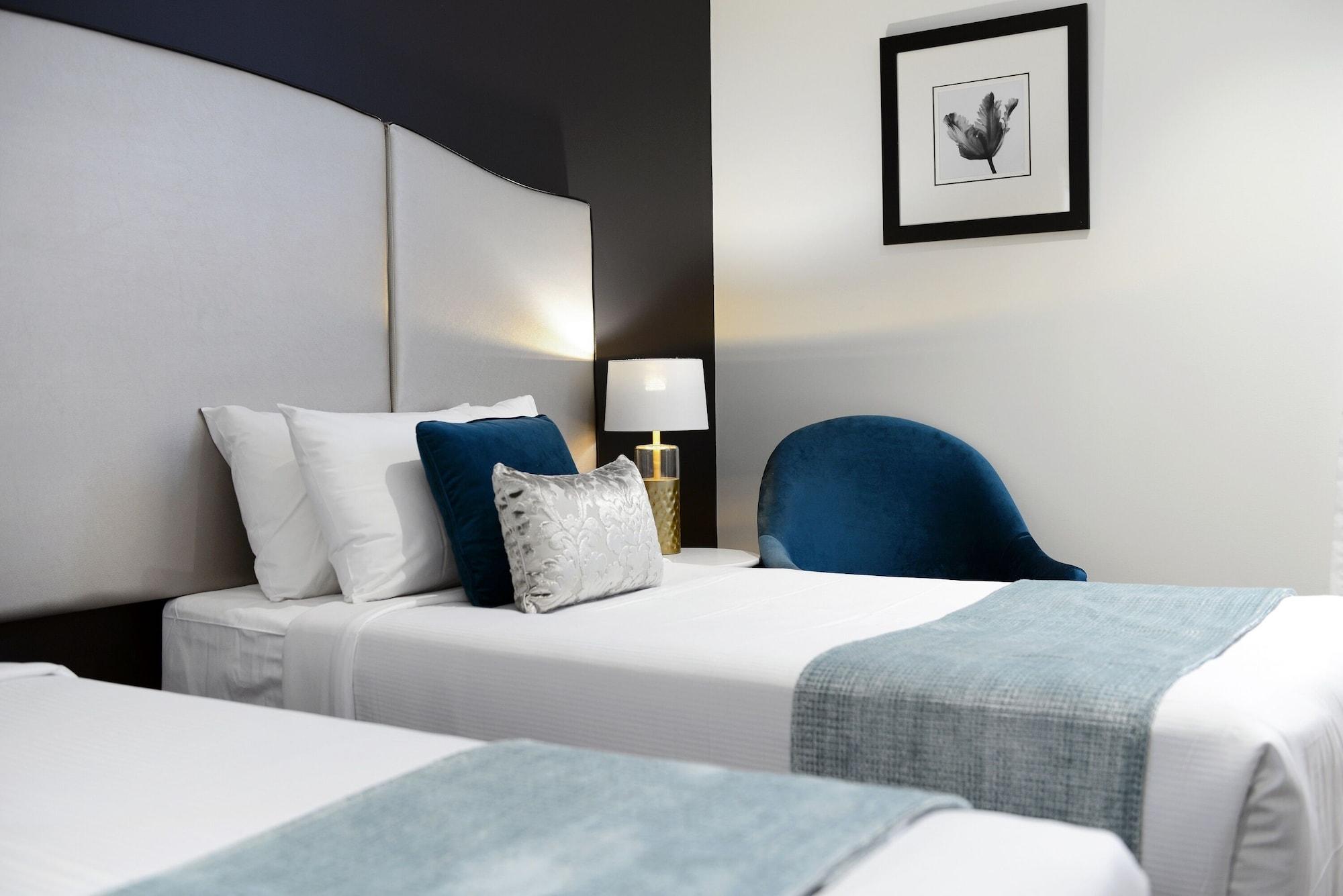 Lodge High Cross Randwick By