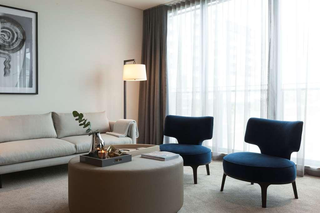 One Global Square 5* Sydney