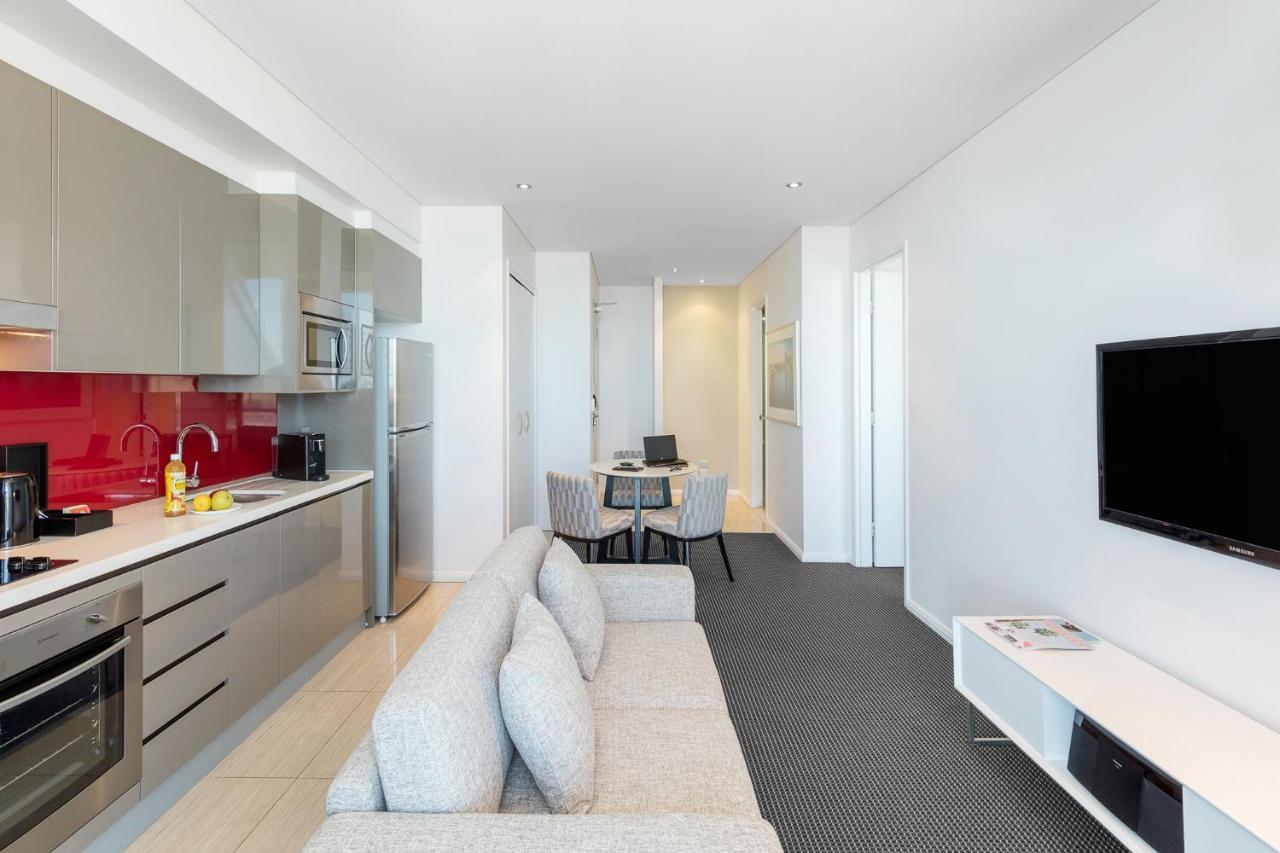 Meriton Campbell Street,