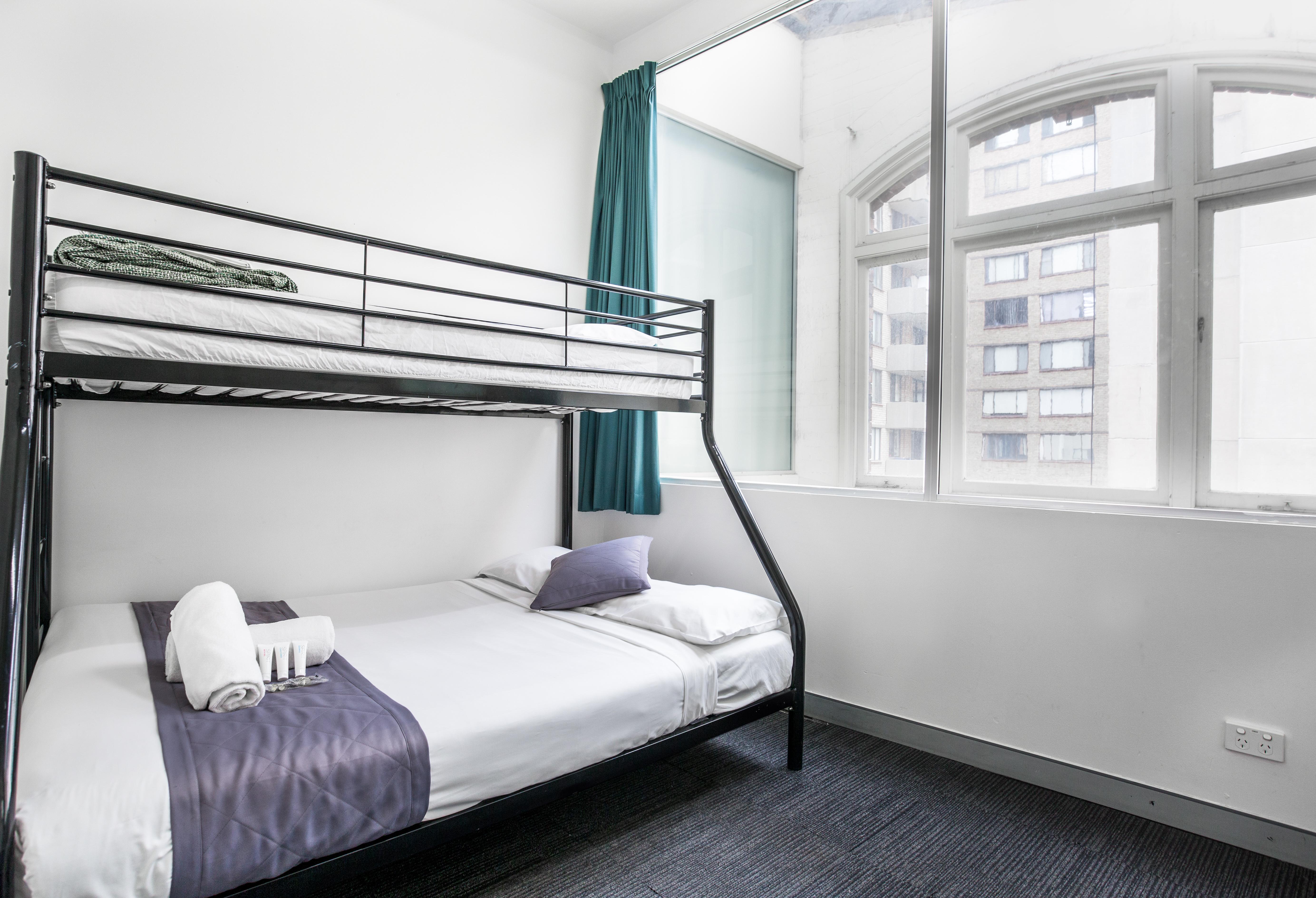 Nomads Hostel *