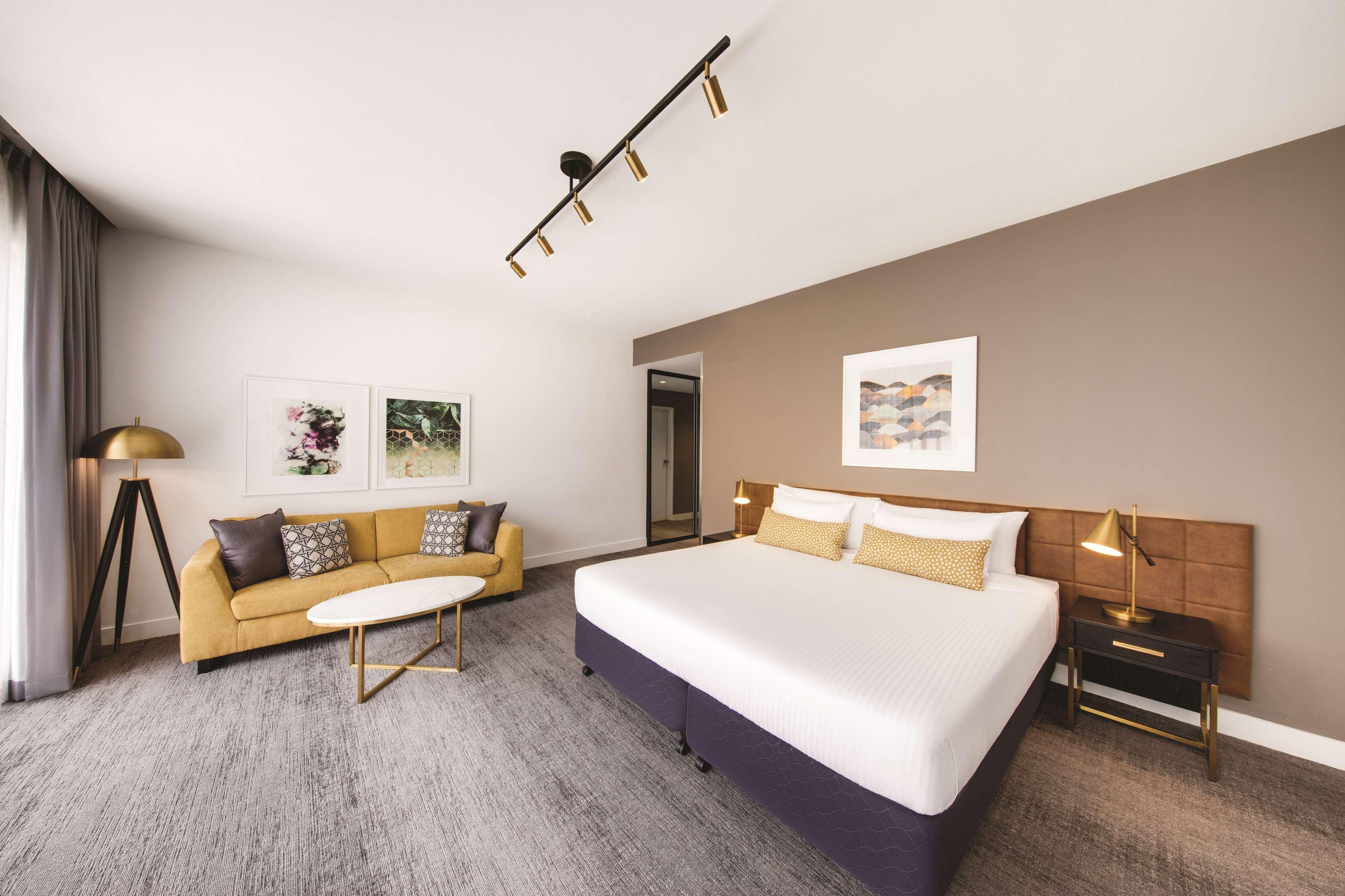 Vibe Hotel 4*