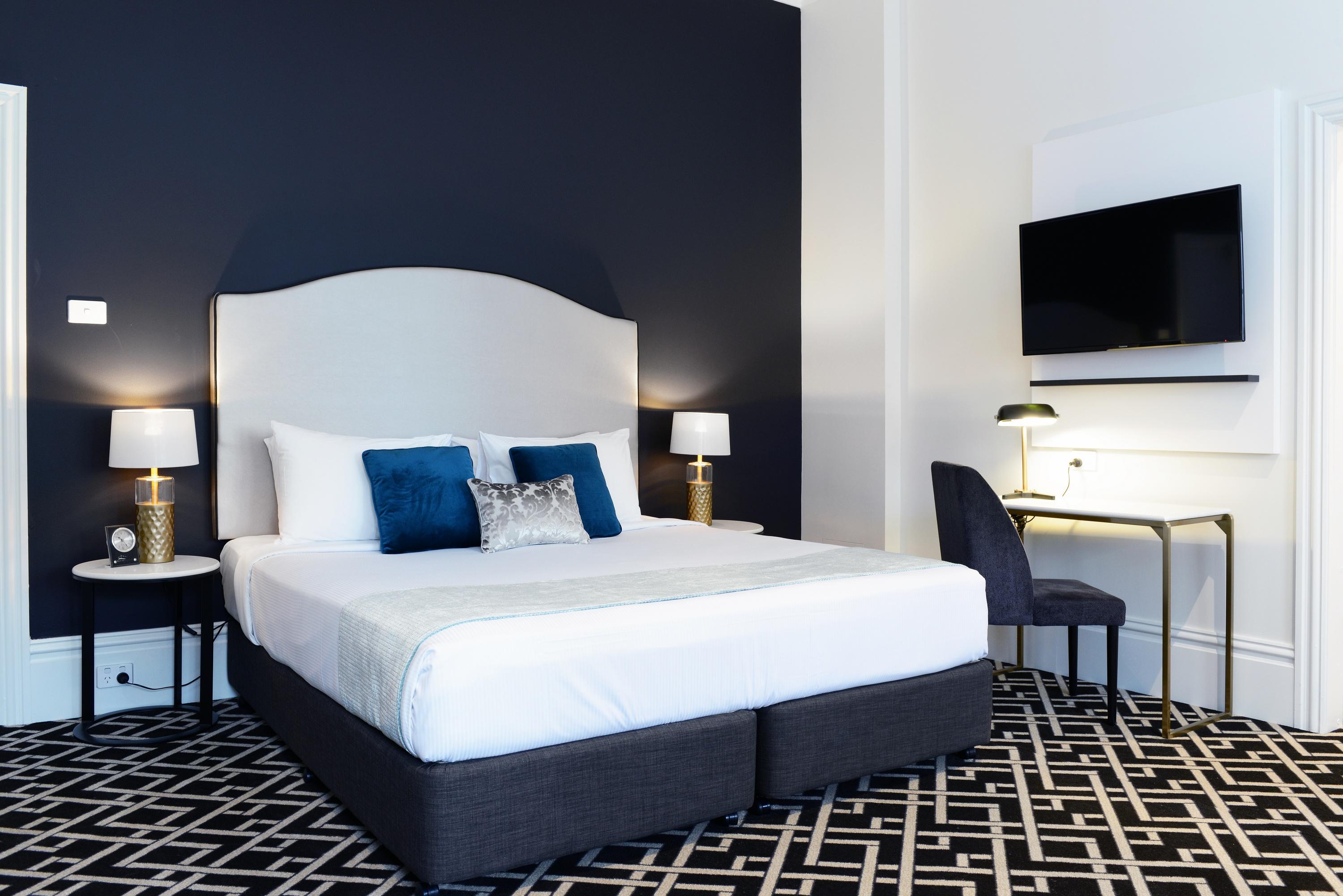 Lodge High Cross Randwick By