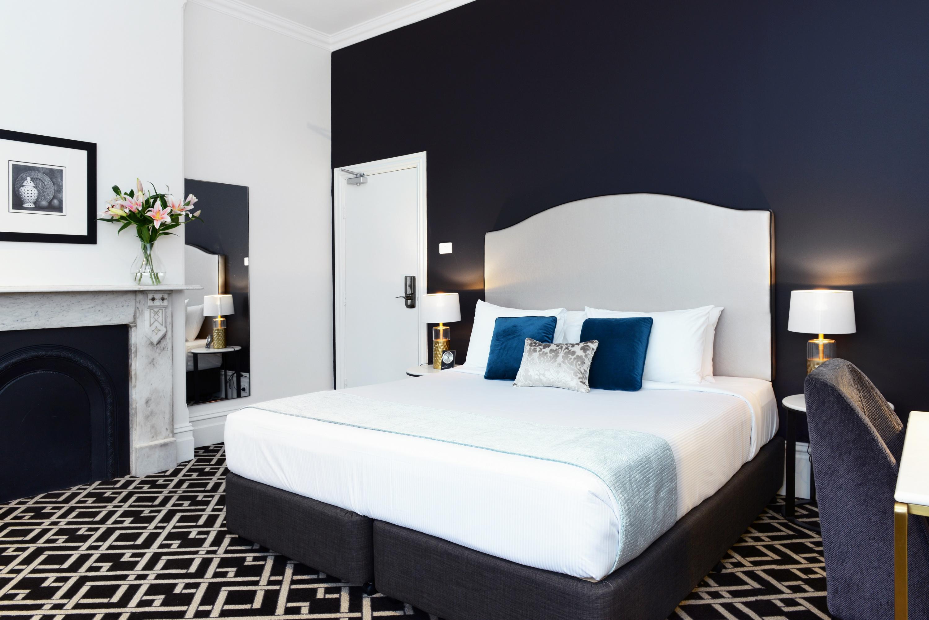 Lodge High Cross Randwick By